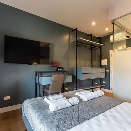 Pensión Lumina3 Luxury 4*