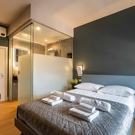 Lumina3 Luxury 4* Roma