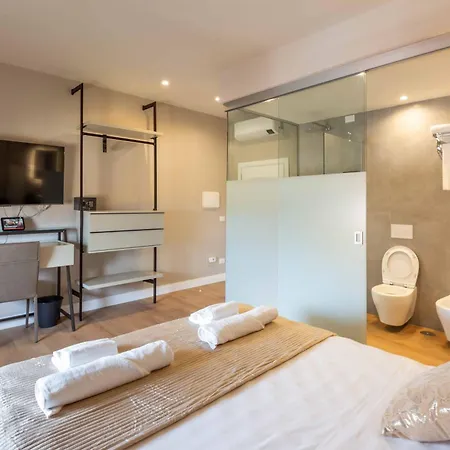 Lumina3 Luxury Guest house *